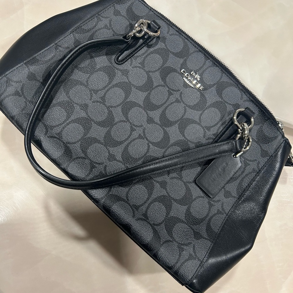 BRAND NEW Black Coach Bag side and crossbody